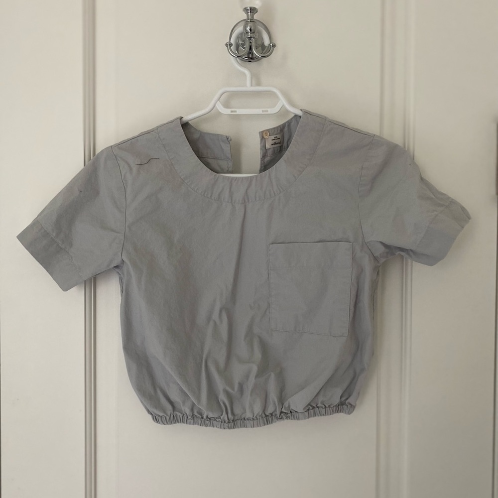 Aritzia Wilfred light blue cropped bubble tee